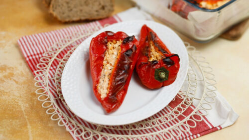 Πιπεριές Φλωρίνης Γεμιστές με Ανθότυρο και Γιαούρτι